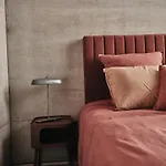 La Porte Rouge Rbx Pensión 3*