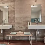 La Porte Rouge Rbx Pensión 3*