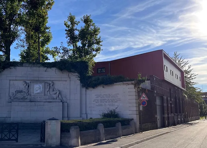 La Porte Rouge Rbx 3*